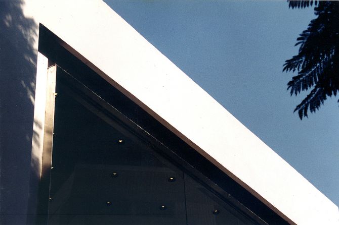 Raúl Peña Architects - Iceberg