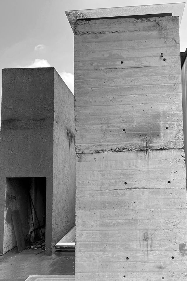 Raúl Peña Architects - Ll/161