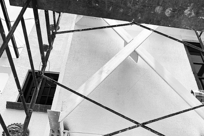 Raúl Peña Architects - Fundación Ayu
